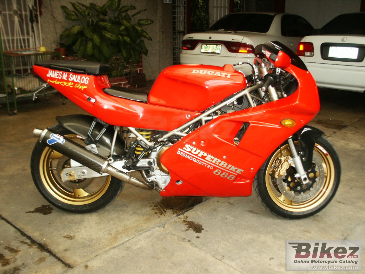 Ducati 888 Strada