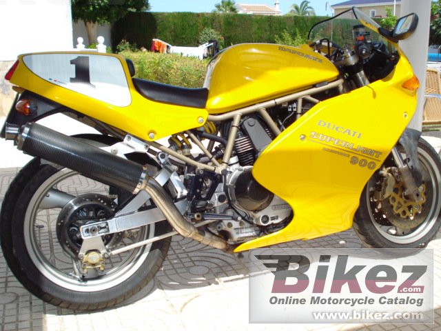 Ducati 900 Superlight