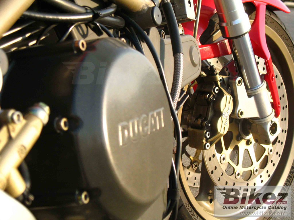 Ducati Monster 750 - Monster 750 Dark - Monster 750 City - Monster 750 Metallic