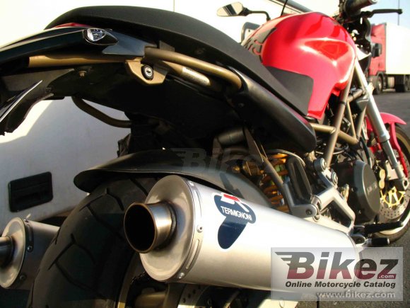 2000 Ducati Monster 750 - Monster 750 Dark - Monster 750 City - Monster 750 Metallic