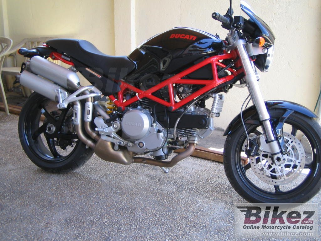 Ducati Monster S2R 800