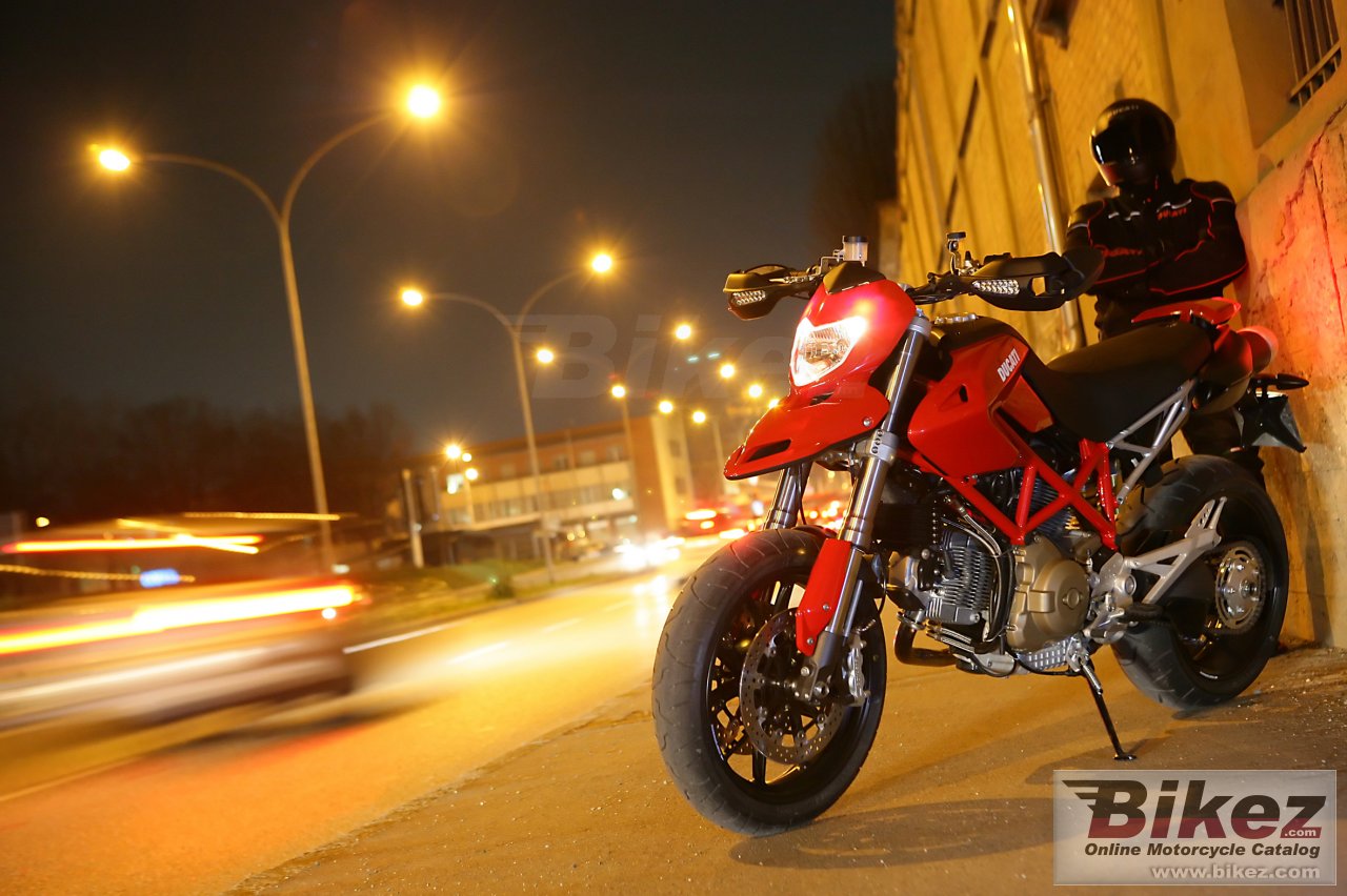 Ducati Hypermotard 1100