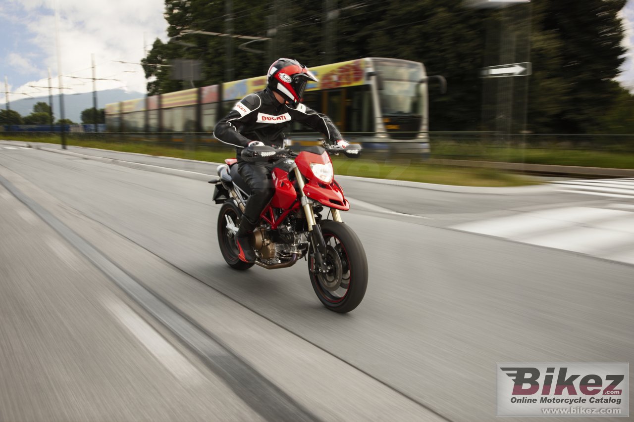 Ducati Hypermotard 1100S