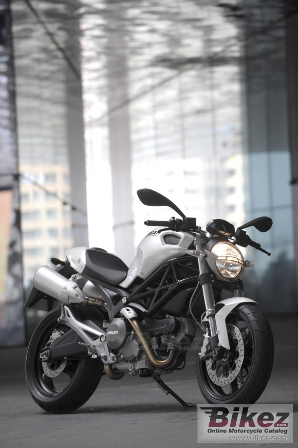 2009 Ducati Monster 696