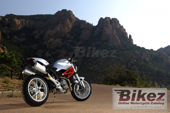 2009 Ducati Monster 1100