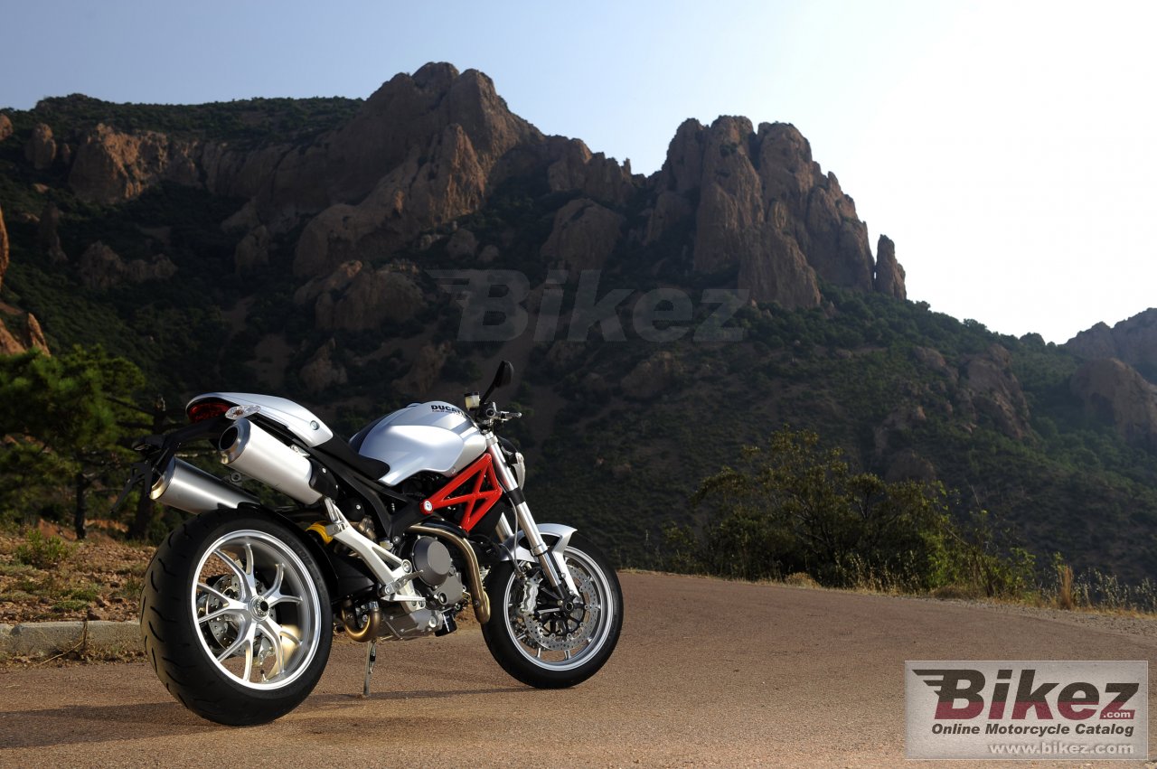 Ducati Monster 1100