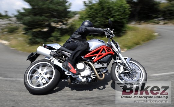 2009 Ducati Monster 1100