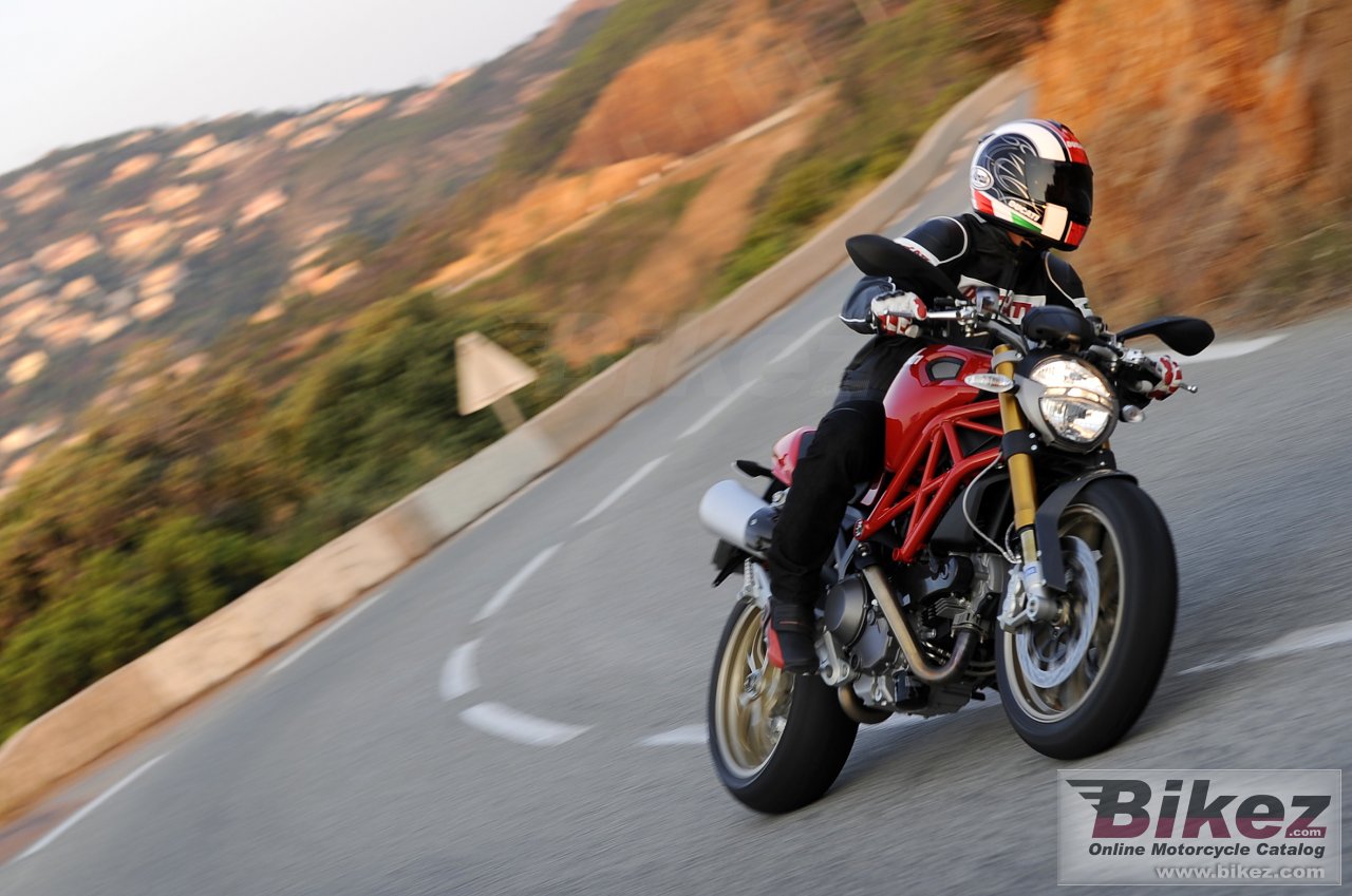 Ducati Monster 1100S