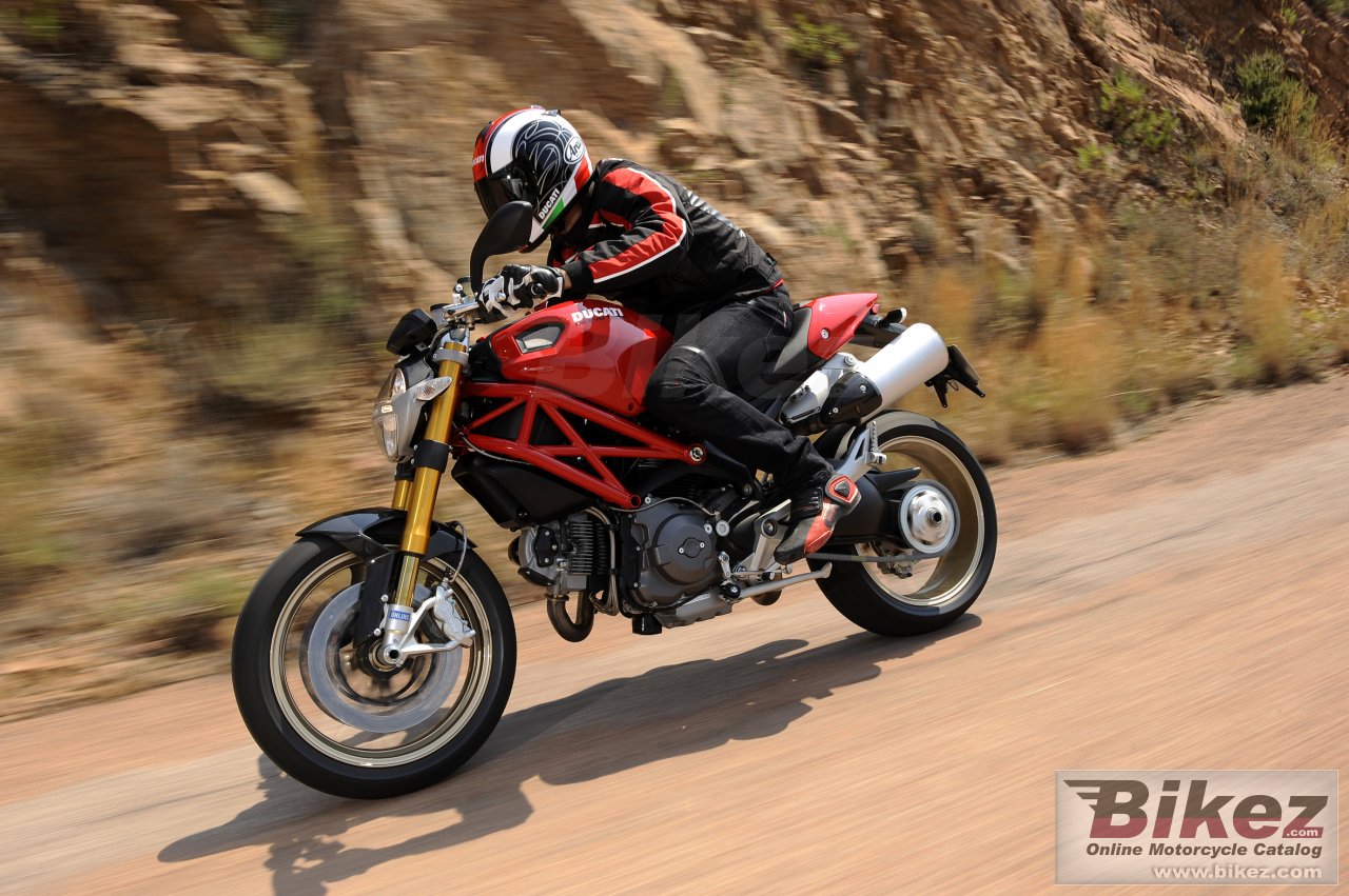 Ducati Monster 1100S