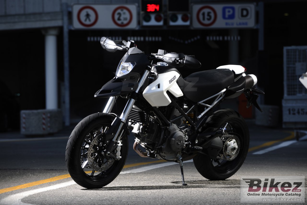 Ducati Hypermotard 796