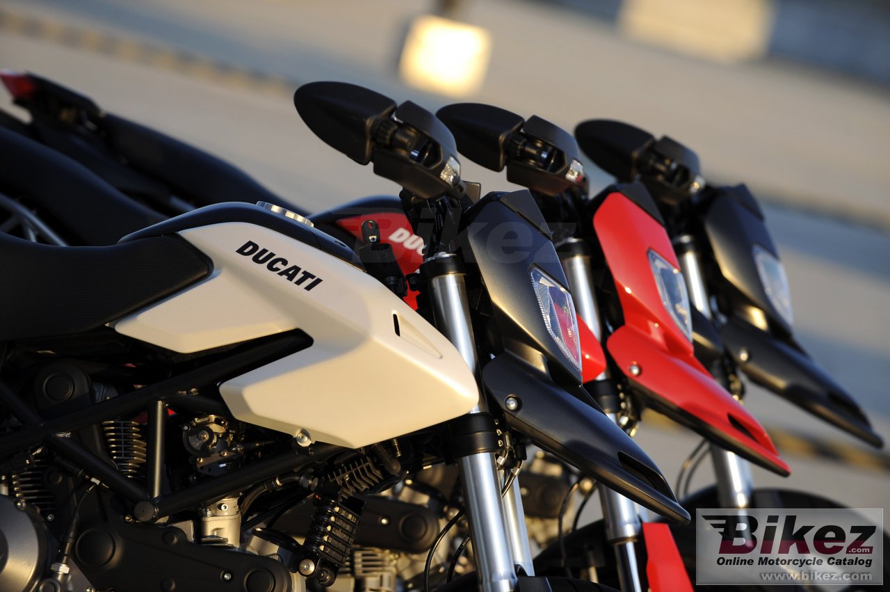 Ducati Hypermotard 796