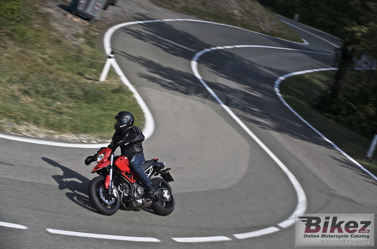 Ducati Hypermotard 796