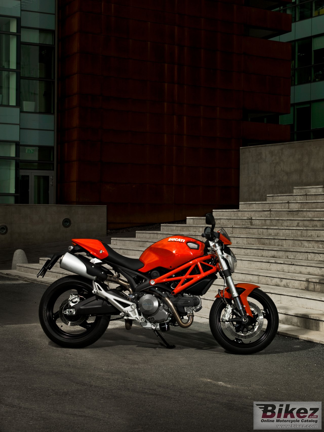 Ducati Monster 696