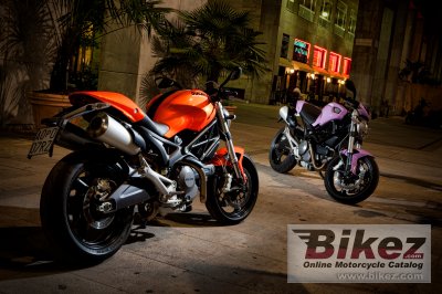 2010 Ducati Monster 696