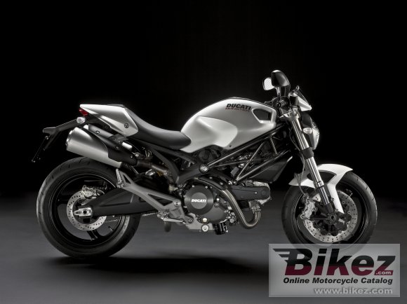 2010 Ducati Monster 696