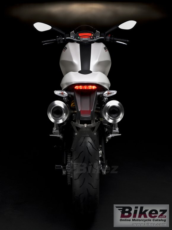 2010 Ducati Monster 696