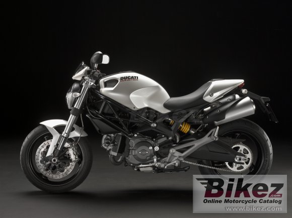 2010 Ducati Monster 696