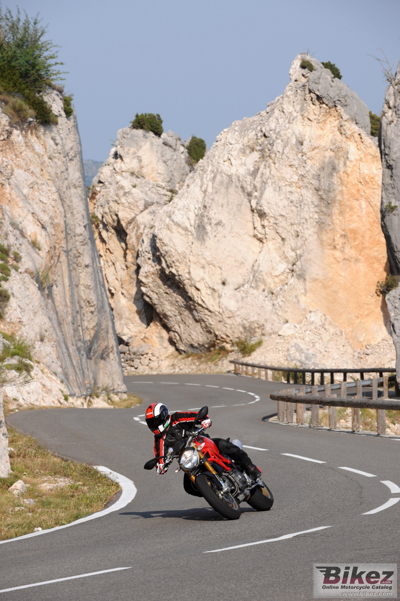 Ducati Monster 1100 S