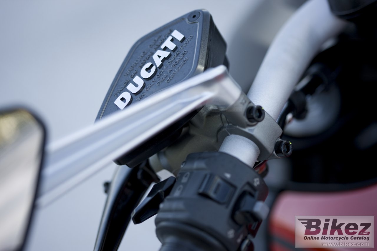 Ducati Diavel Carbon