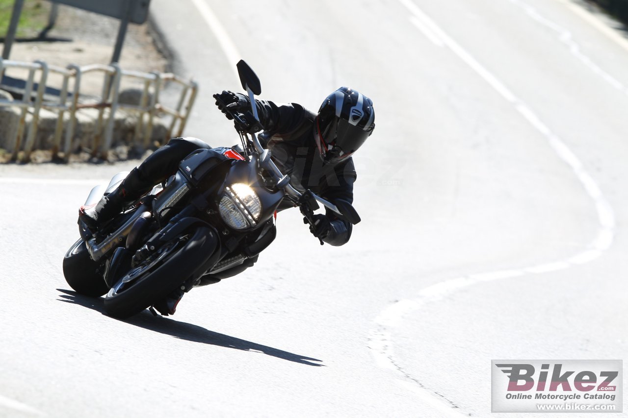 Ducati Diavel Carbon