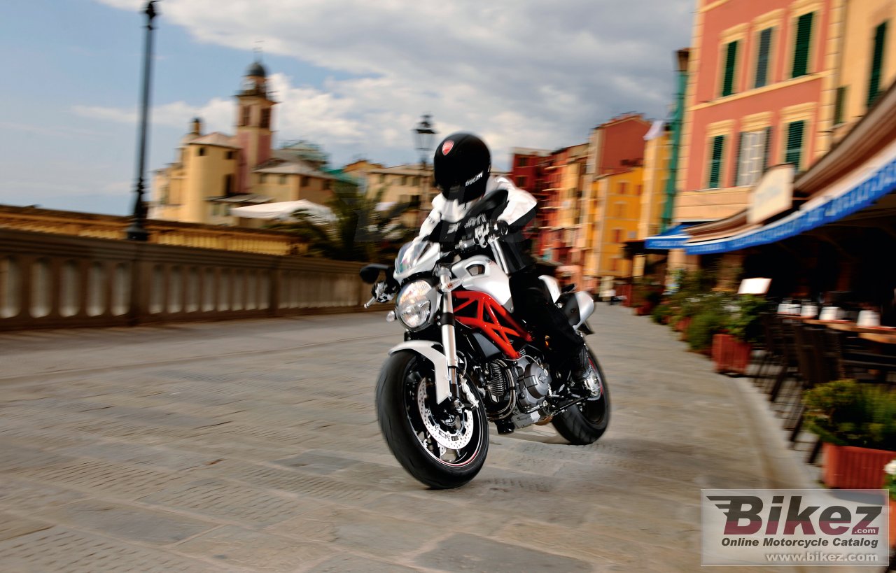 Ducati Monster 796