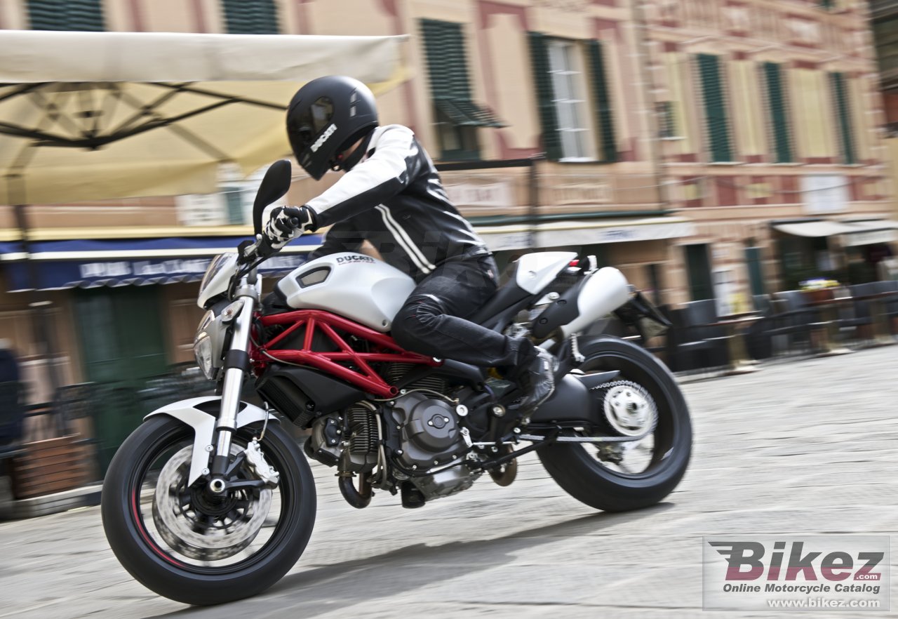 Ducati Monster 796