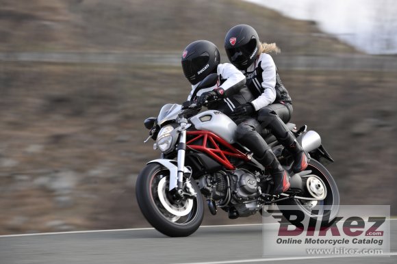 2011 Ducati Monster 796