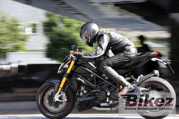 2011 Ducati Streetfighter S