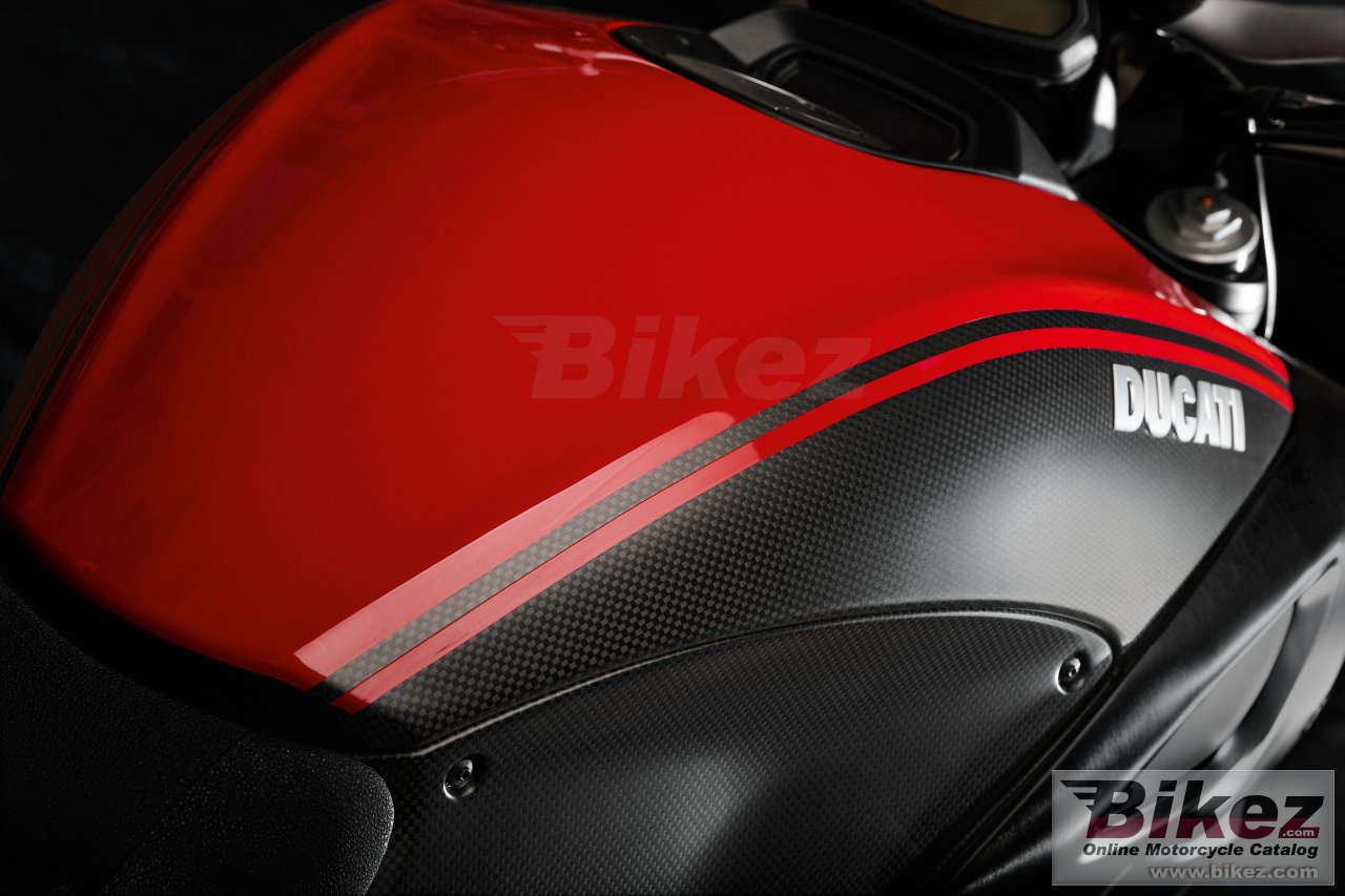 Ducati Diavel Carbon