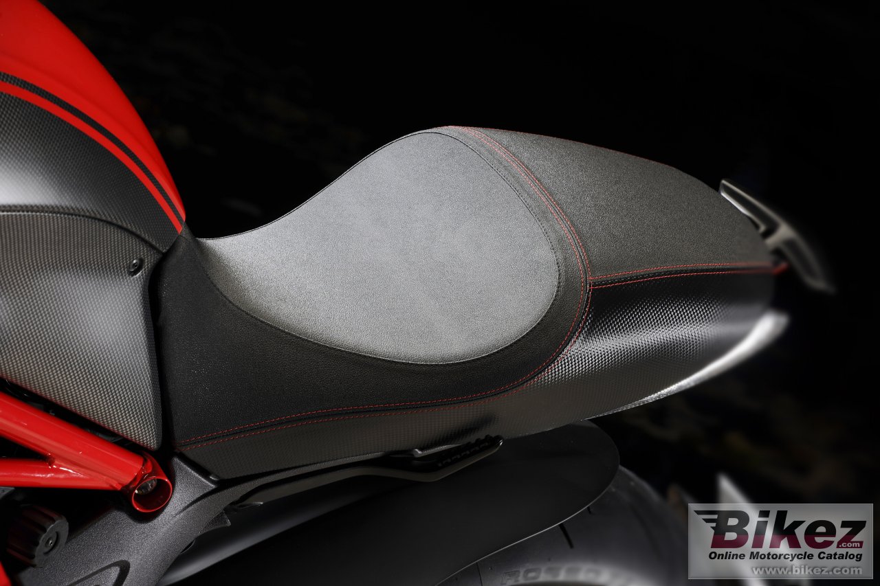 Ducati Diavel Carbon