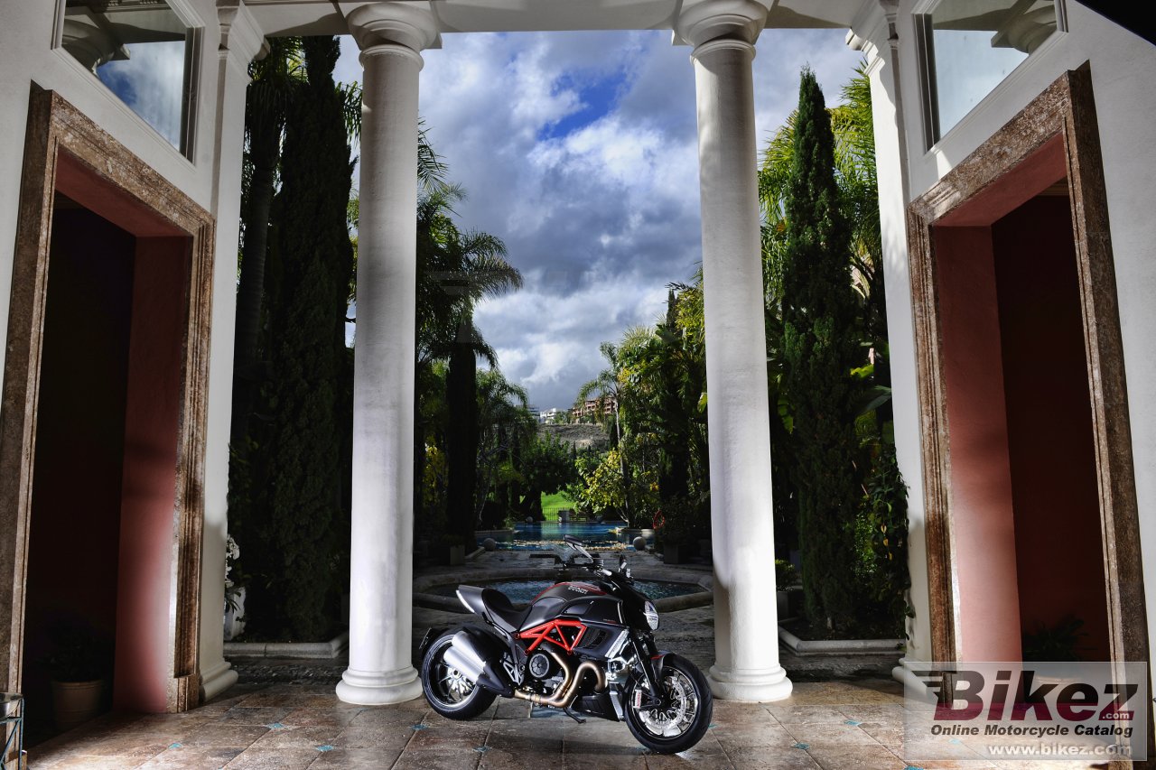 Ducati Diavel Carbon