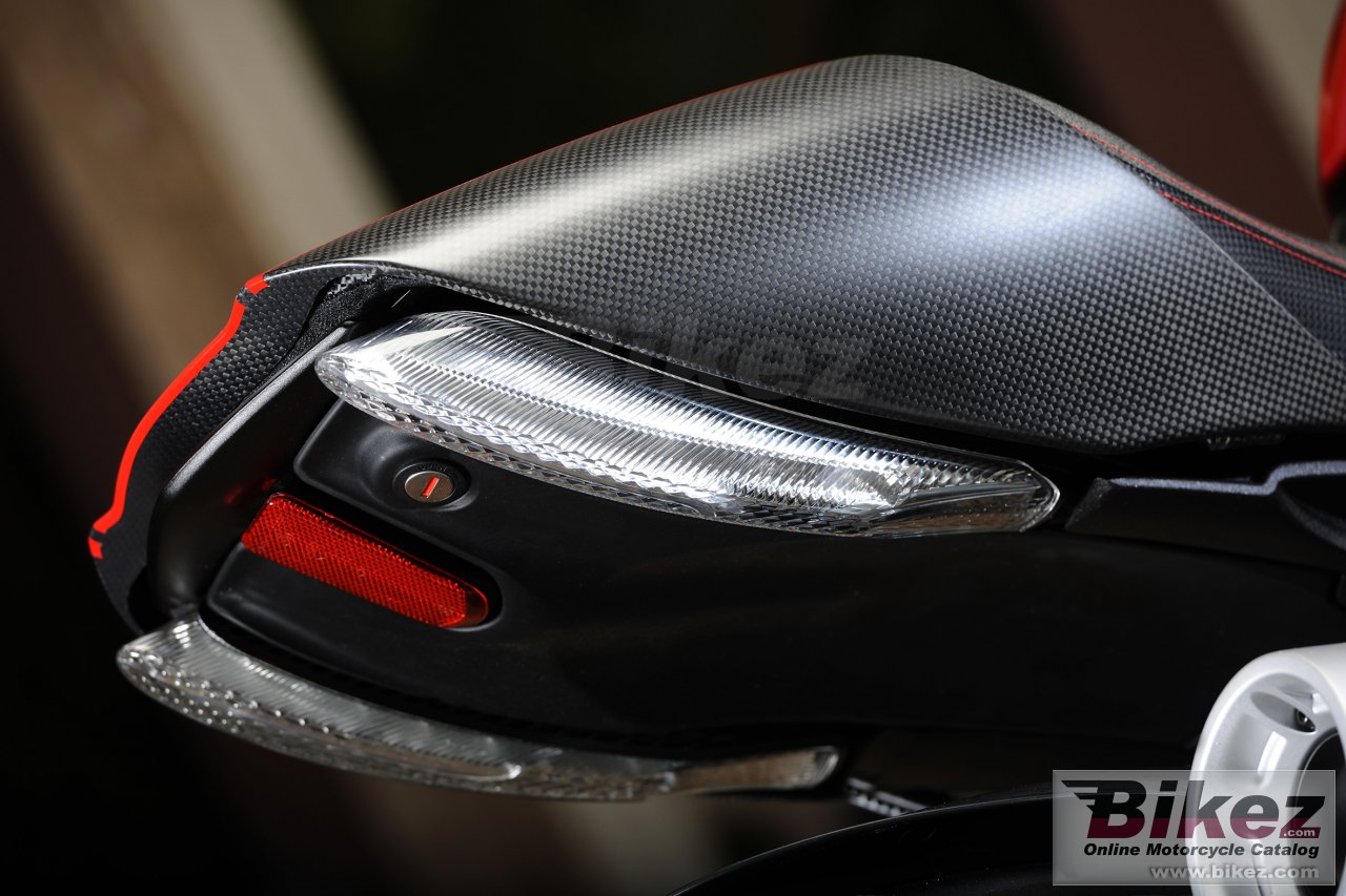 Ducati Diavel Carbon