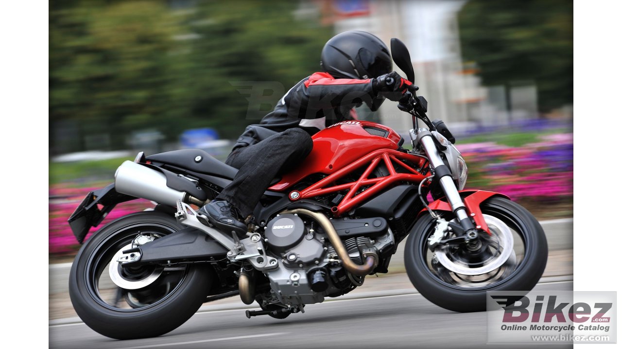 Ducati Monster 795