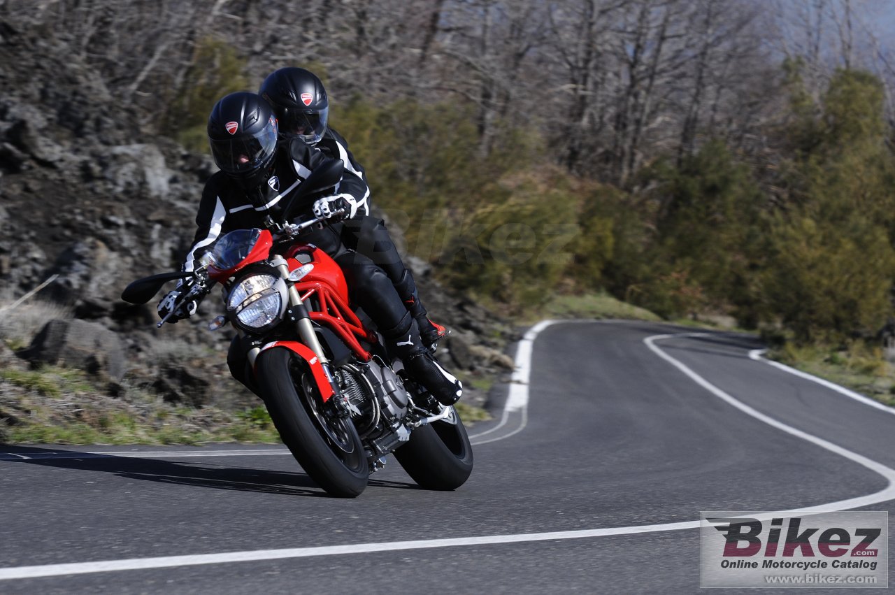 Ducati Monster 1100 EVO