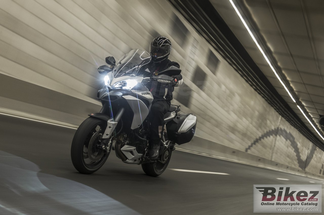 Ducati Multistrada 1200 S Touring