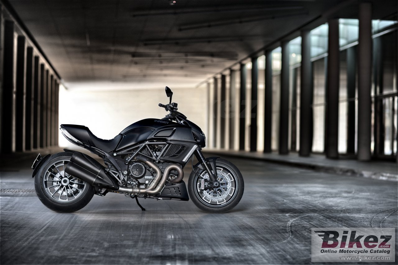 Ducati Diavel Dark