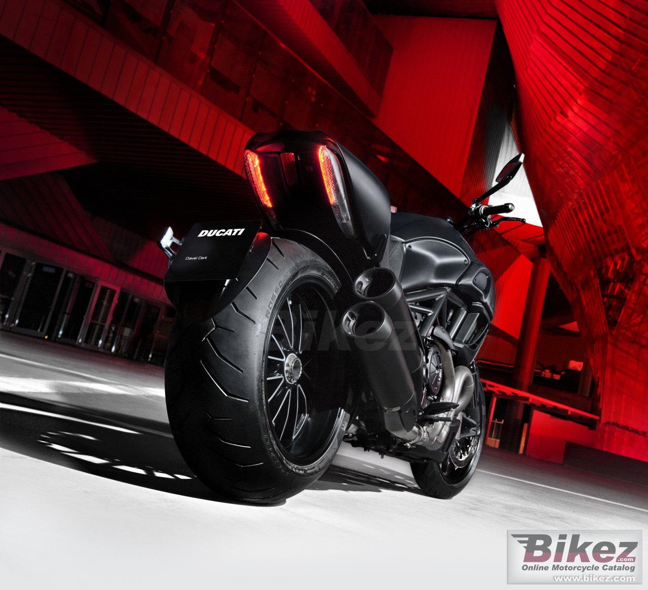 Ducati Diavel Dark