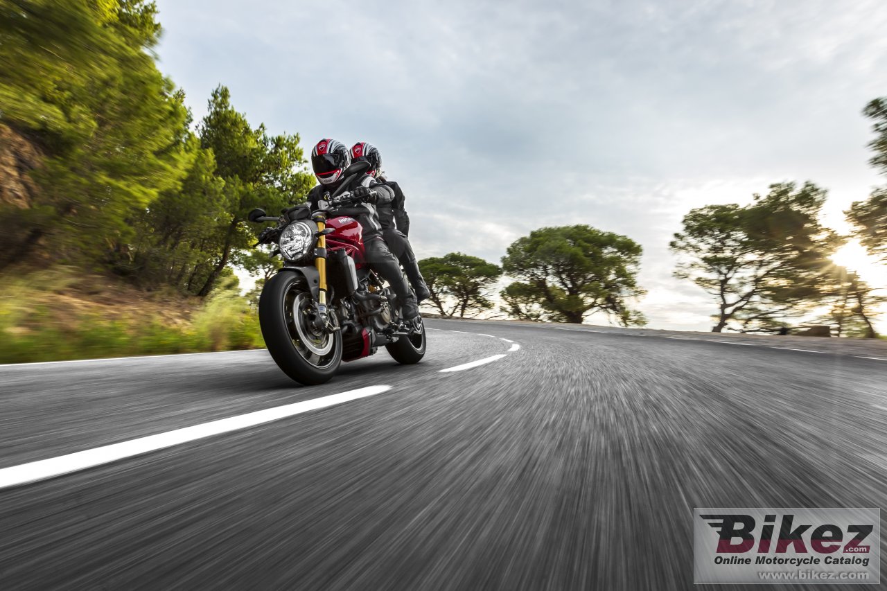 Ducati Monster 1200 S