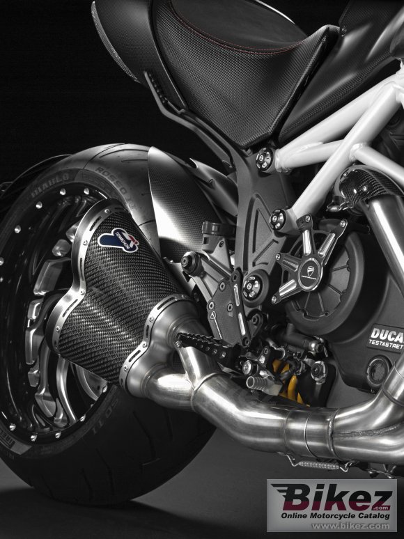 2015 Ducati Diavel Carbon