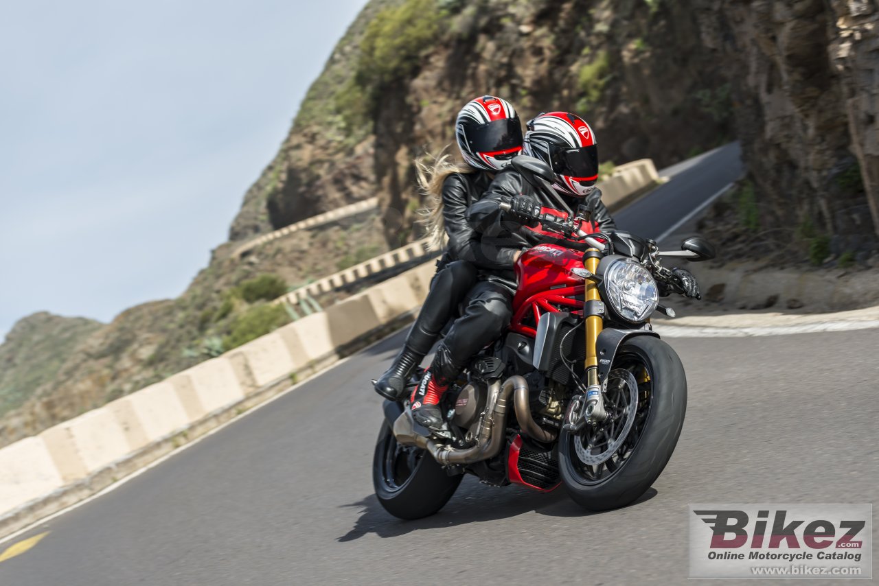 Ducati Monster 1200 S