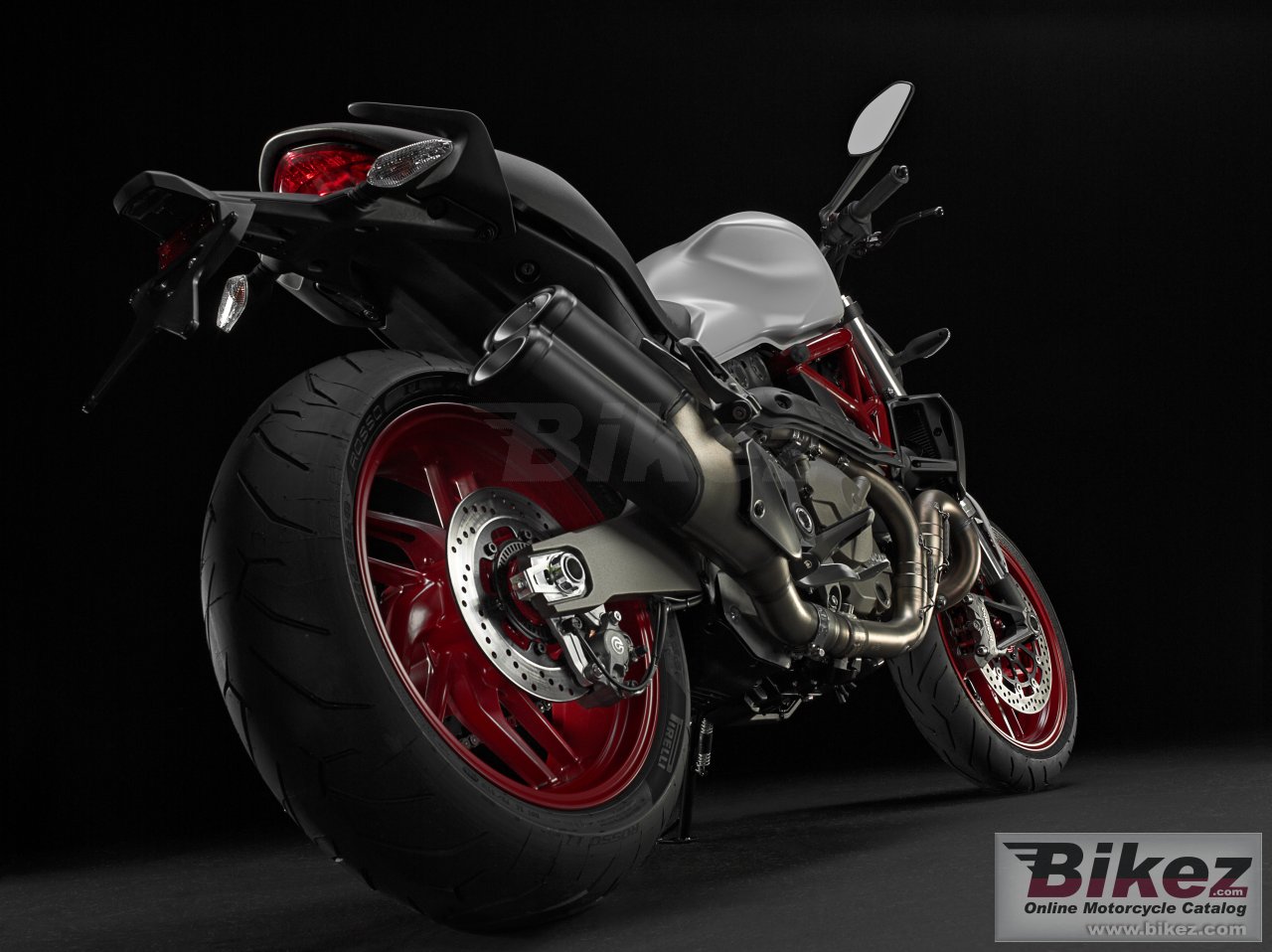 Ducati Monster 821