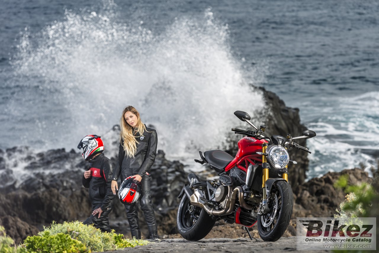 Ducati Monster 1200 S