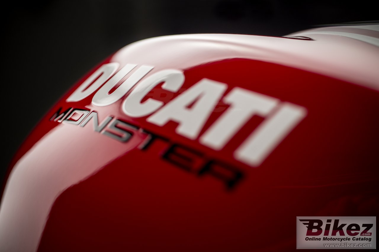 Ducati Monster 1200 R