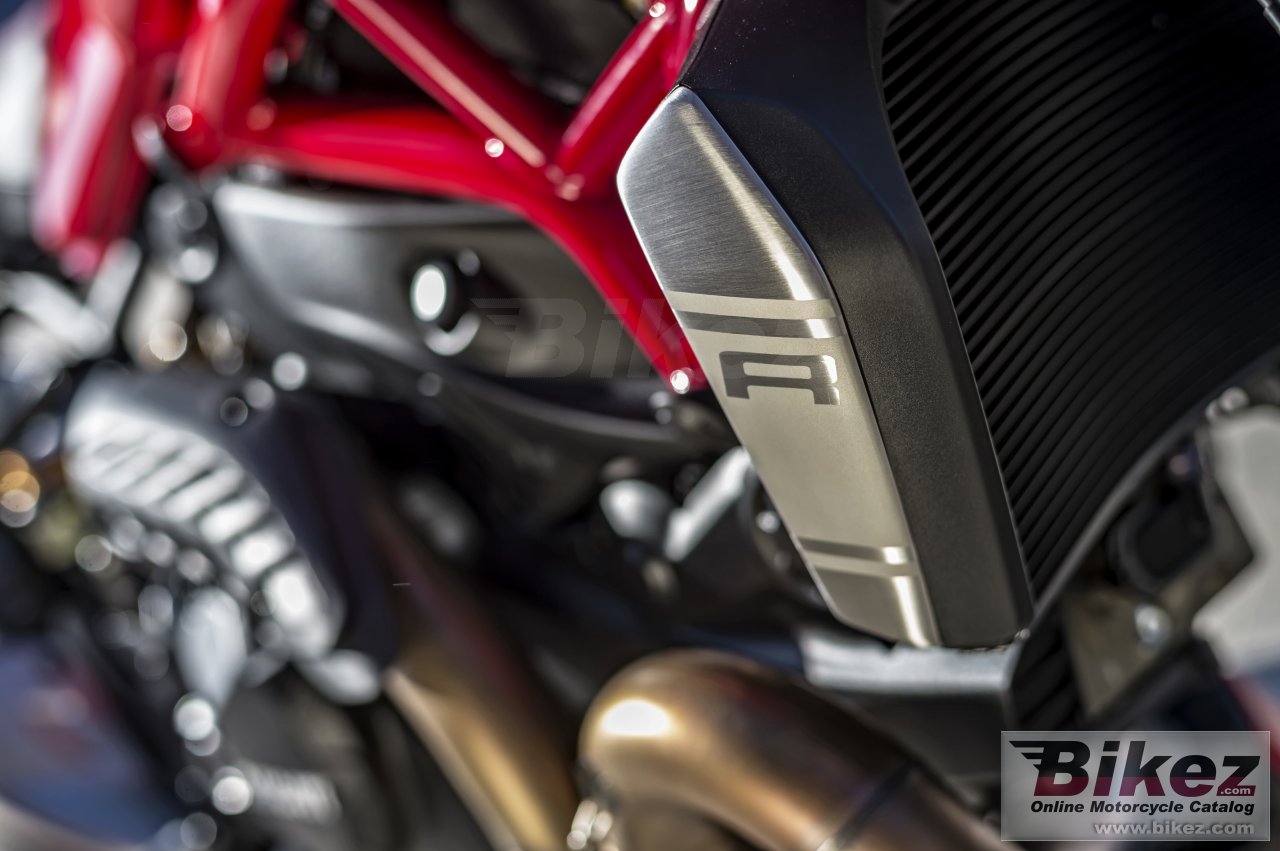 Ducati Monster 1200 R