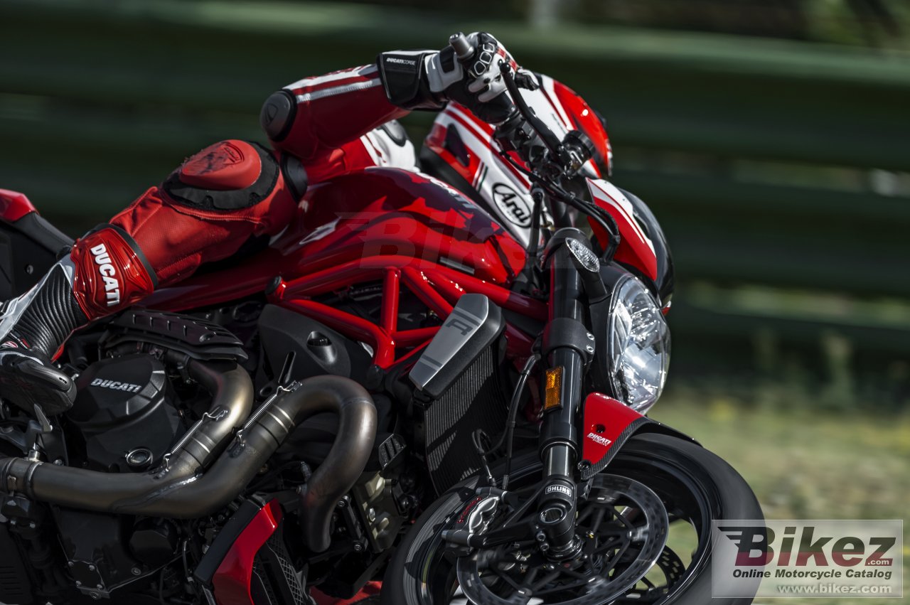 Ducati Monster 1200 R