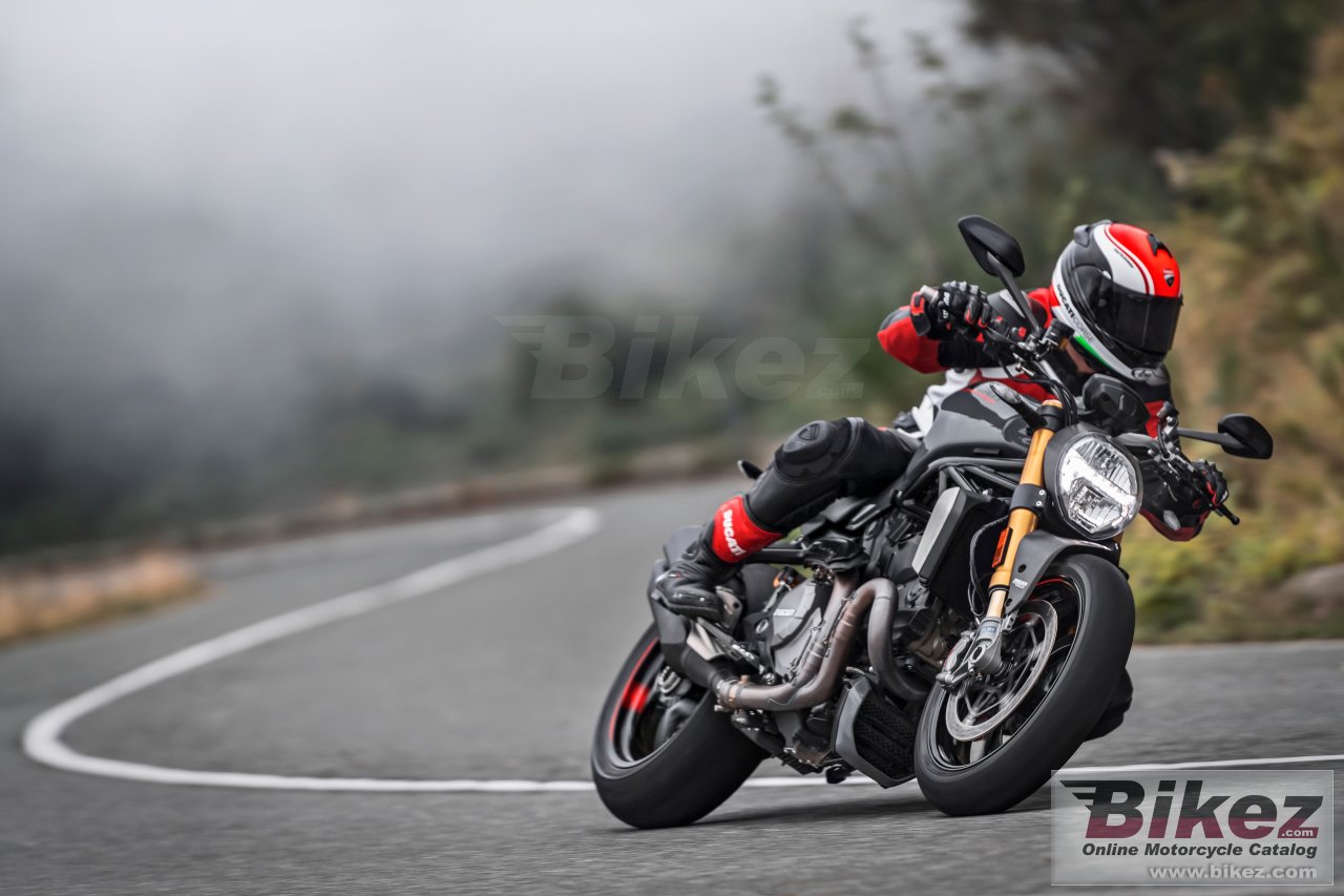 Ducati Monster 1200 S