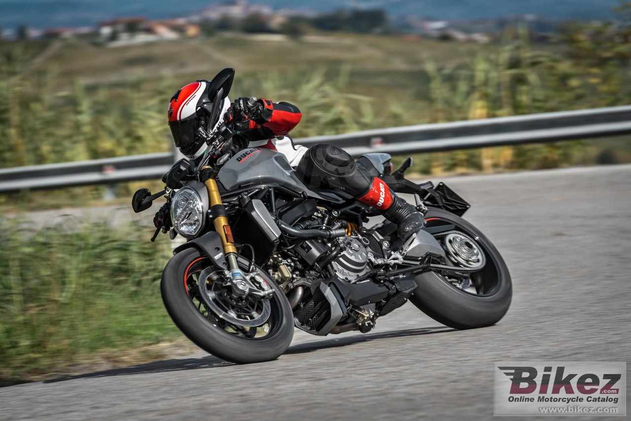 Ducati Monster 1200 S