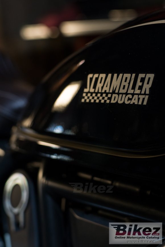 2017 Ducati Scrambler Cafe Racer