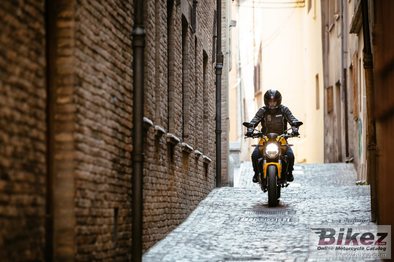 Ducati Monster 821