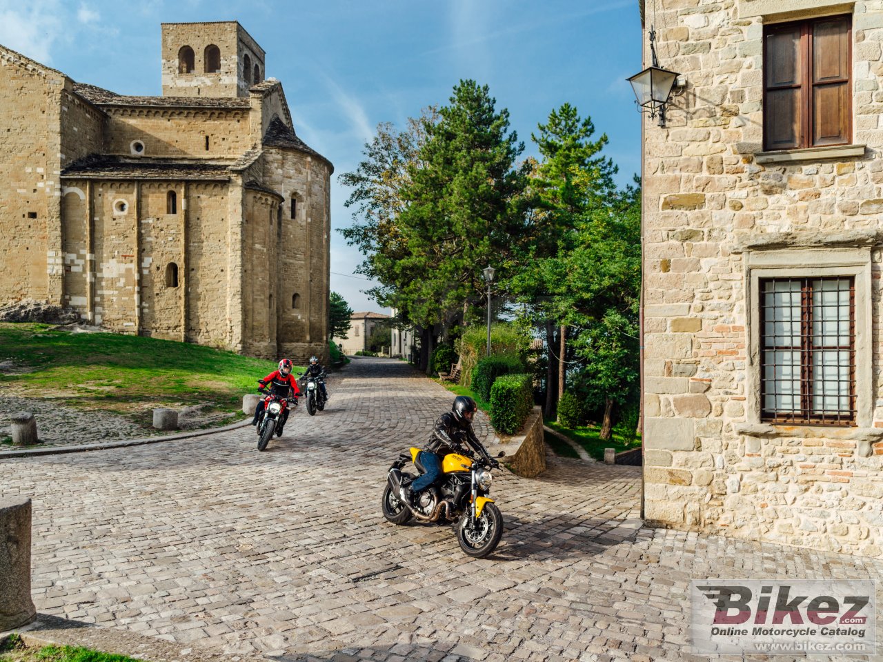 Ducati Monster 821